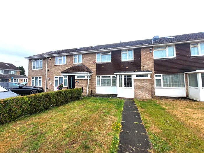 3 Bedroom House To Rent In Goodman Park, Slough, SL2