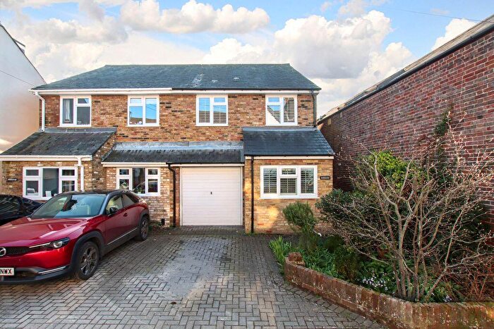 3 Bedroom Semi Detached House For Sale In Langdon Street, Tring, HP23