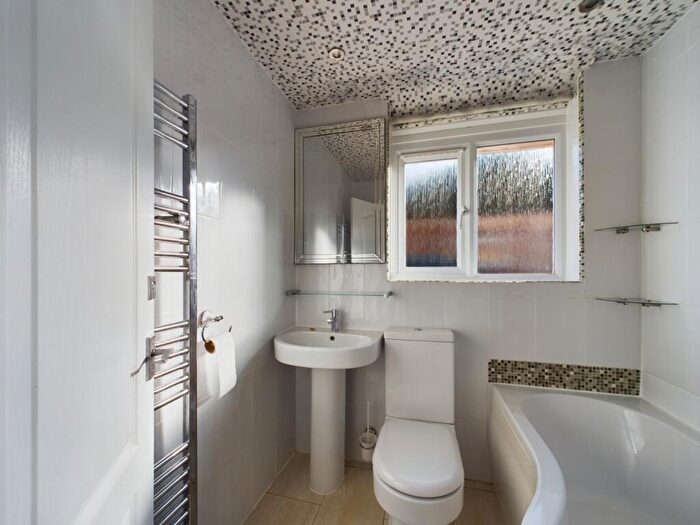 2 Bedroom Bungalow For Sale In Strickland Road, Cheltenham, GL52