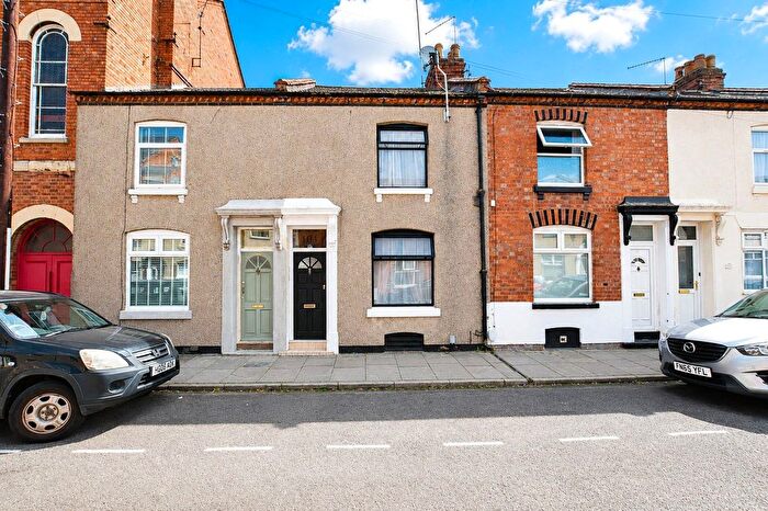 2 Bedroom Terraced House For Sale In Alcombe Road, The Mounts, Northampton, NN1