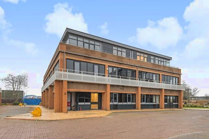 2 Bedroom Apartment To Rent In Newbury, Berkshire, RG14