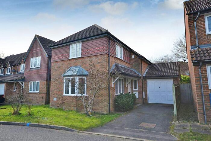 3 Bedroom Detached House To Rent In Cranwell Close, Shenley Brook End, Milton Keynes, Buckinghamshire, MK5
