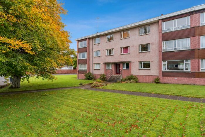 2 Bedroom Flat To Rent In Castleton Court, Newton Mearns, East Renfrewshire, G77