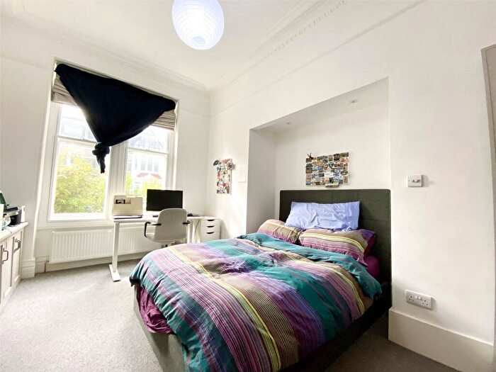 2 Bedroom Apartment To Rent In Henleaze, Henleaze Road, BS9
