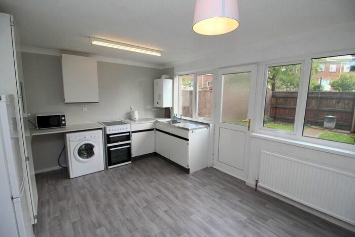 4 Bedroom Terraced House To Rent In Skinner Street, Poole, BH15