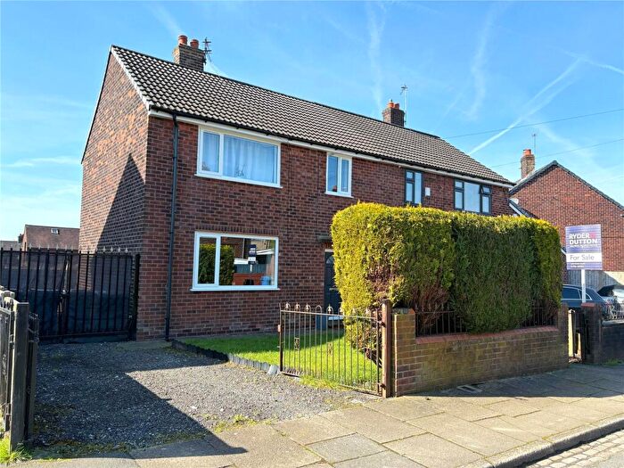 3 Bedroom Semi Detached House For Sale In Coniston Grove, Heywood, Greater Manchester, OL10