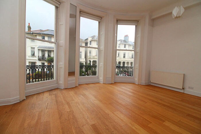 1 Bedroom Apartment For Sale In Lansdowne Place, Hove, BN3
