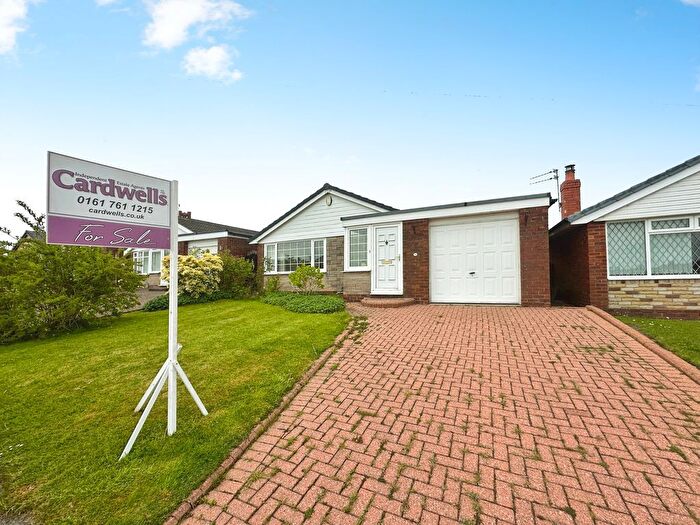2 Bedroom Detached Bungalow For Sale In Hambleton Close, Bury, BL8