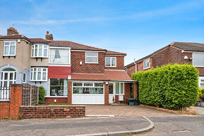 4 Bedroom Semi-Detached House For Sale In Windsor Crescent, Prestwich, Manchester, M25
