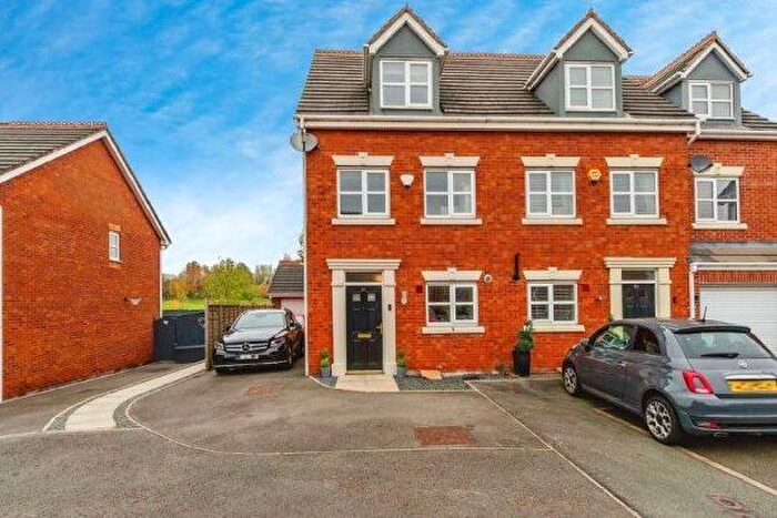 3 Bedroom Property To Rent In Goldby Drive, Wednesbury, WS10