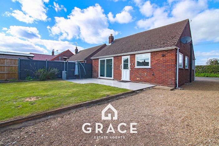 2 Bedroom Detached Bungalow For Sale In Humber Doucy Lane, Ipswich, IP4