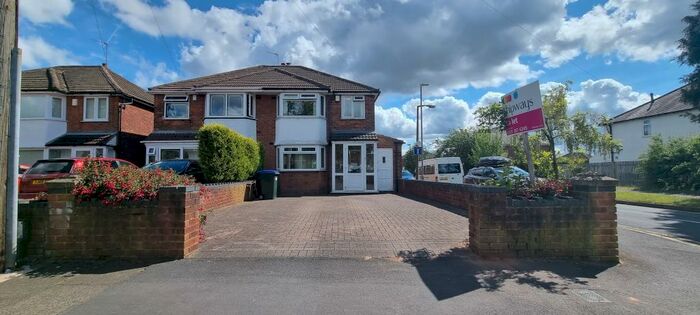 3 Bedroom Semi-Detached House To Rent In Wilderness Lane, Birmingham, B43