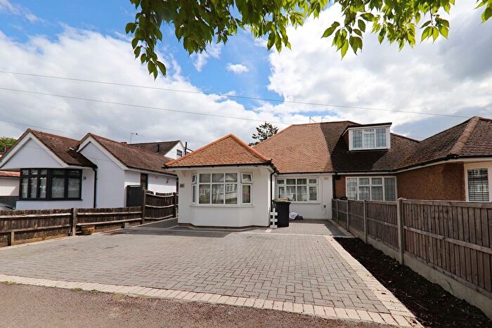 2 Bedroom Semi-Detached Bungalow For Sale In Links Way, Croxley Green, WD3
