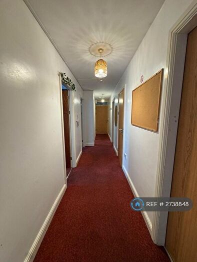 3 Bedroom Flat To Rent In Candia Tower, Liverpool, L5