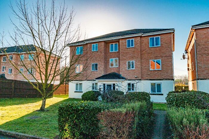 2 Bedroom Flat To Rent In Lower Way, Thatcham, RG19