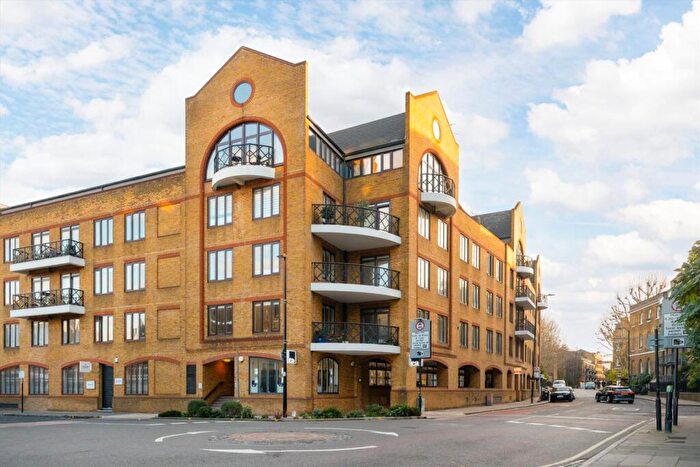 2 Bedroom Flat For Sale In Knighten Street, Wapping, E1W