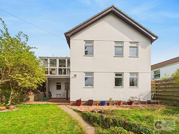 4 Bedroom Detached House For Sale In Seymour Road, Newton Abbot, TQ12