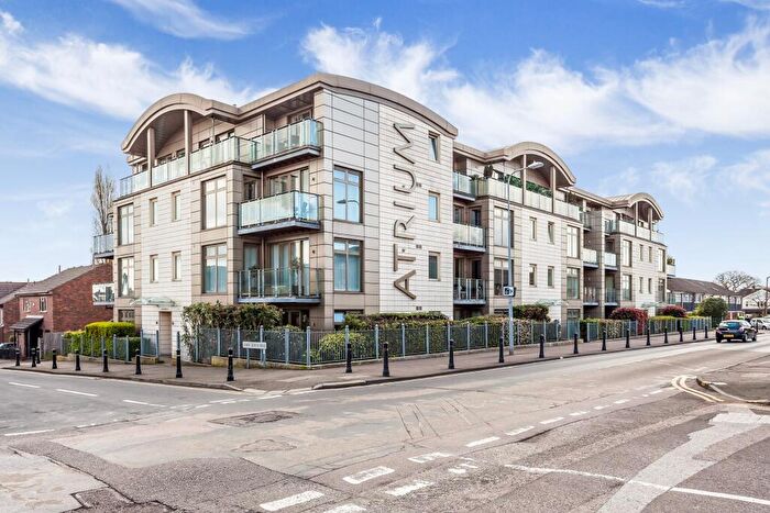 2 Bedroom Flat To Rent In The Atrium, Lower Queens Road, Buckhurst Hill, IG9