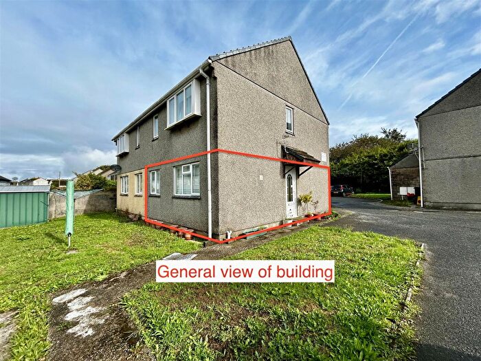 1 Bedroom Flat For Sale In Crosswalla Fields, Helston, TR13