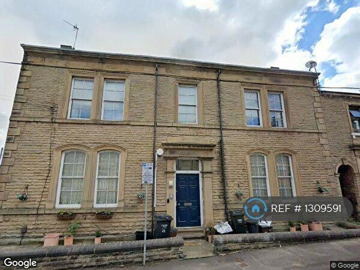 2 Bedroom Flat To Rent In Catherine Street, Elland, HX5