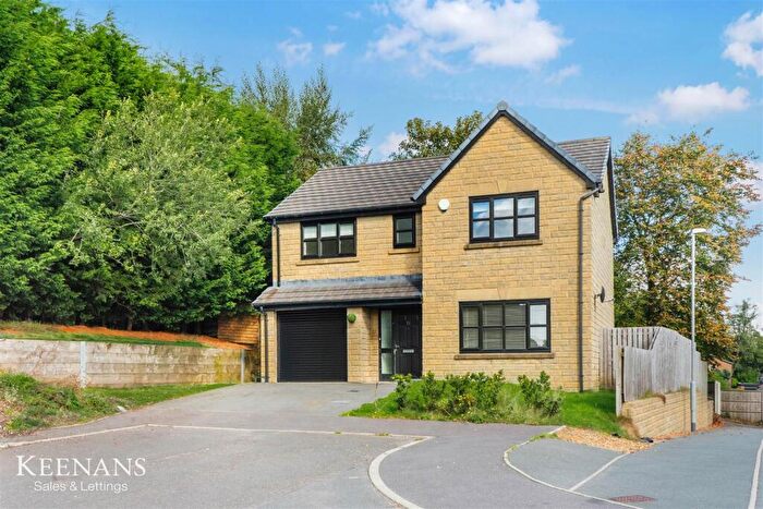 4 Bedroom Detached House For Sale In Oaklands Drive, Rawtenstall, BB4