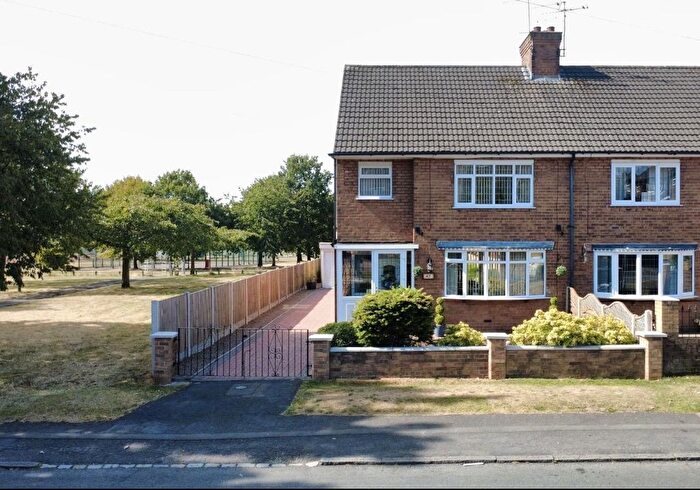 3 Bedroom Semi-Detached House For Sale In Cauldon Avenue, Bradwell, Newcastle-Under-Lyme, ST5