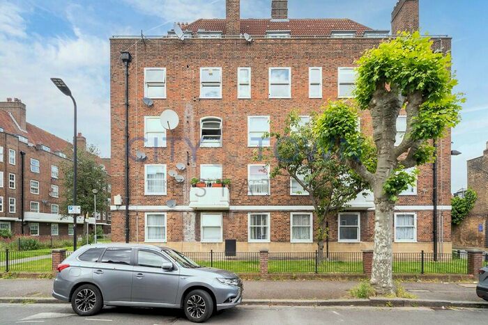 2 Bedroom Apartment To Rent In Lynmouth Road, London, N16