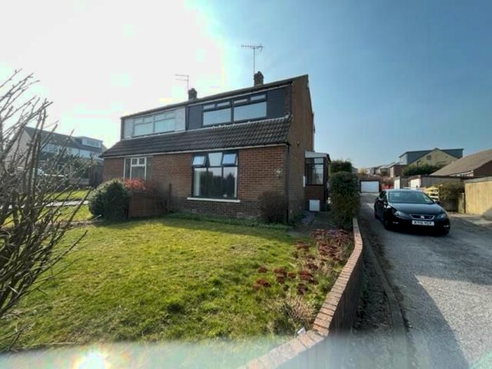 3 Bedroom Property To Rent In Heather Grove, Bradford, BD9