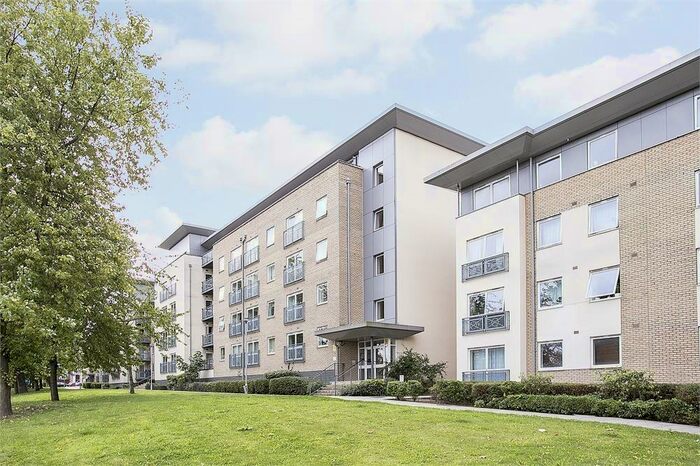 1 Bedroom Flat To Rent In Alder Court, Cline Road, N11