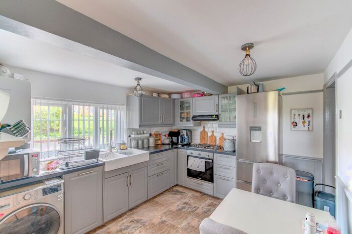 3 Bedroom Semi-Detached House For Sale In Astwood Lane, Feckenham, Redditch, Worcestershire, B96