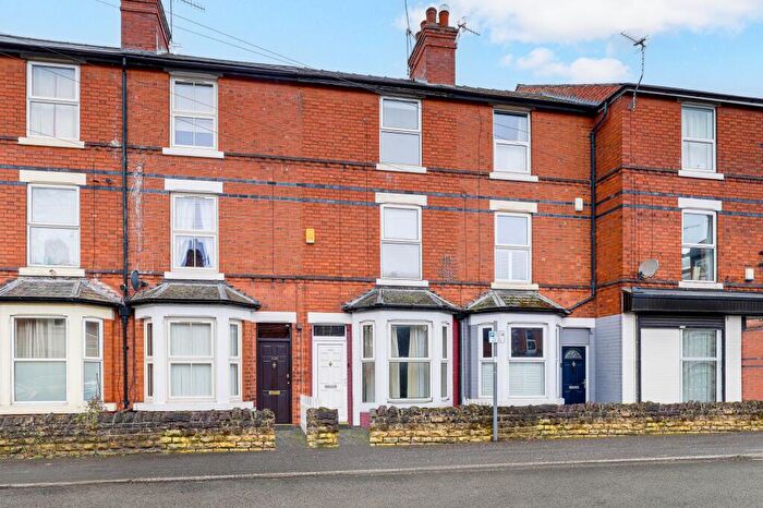 4 Bedroom Terraced House For Sale In Bunbury Street, Nottingham, NG2