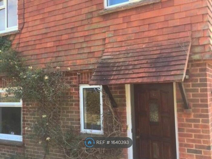 1 Bedroom Flat To Rent In Bankside, Wadhurst, TN5