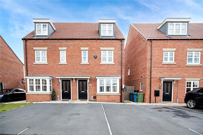 3 Bedroom Semi-Detached House For Sale In Linby Drive, Harworth, DN11