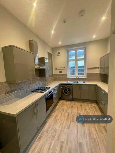 2 Bedroom Flat To Rent In Albion Place, Ramsgate, CT11