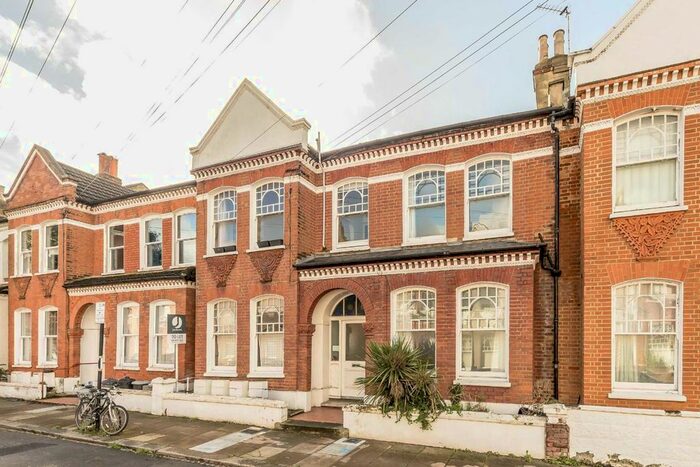 1 Bedroom Flat To Rent In Dafforne Road, London, SW17