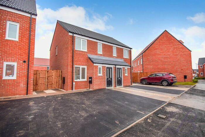 2 Bedroom Semi-Detached House To Rent In Peregrine Gardens, Clipstone Village, Mansfield NG21