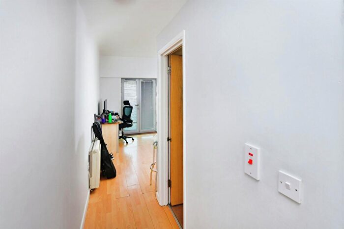 Studio For Sale In Regent Street, Plymouth, PL4