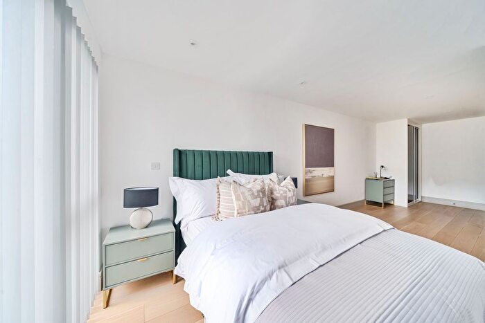 3 Bedroom Flat To Rent In Lawrence Road, London, N15