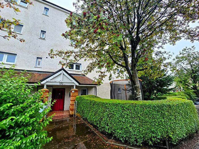 2 Bedroom Flat To Rent In Skirsa Street, Glasgow, G23