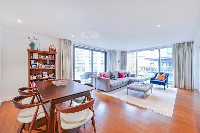 3 Bedroom Flat For Sale In Chartwell House, Waterfront Drive, London, SW10
