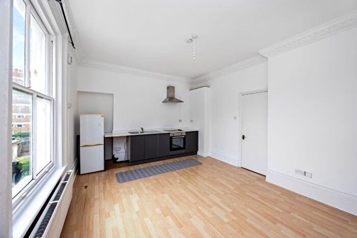 2 Bedroom Flat For Sale In Flat, Medina Villas, Hove, BN3