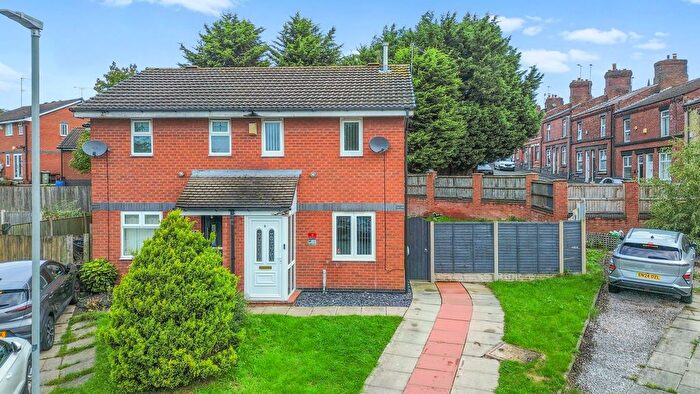 2 Bedroom Semi-Detached House For Sale In Arnot Close, St. Helens, WA10