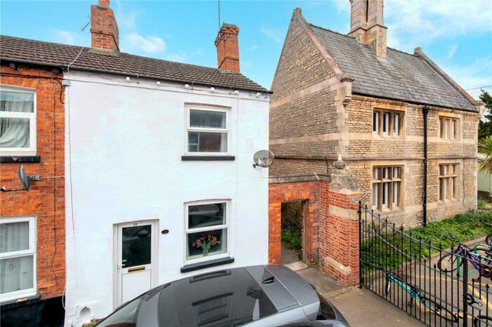 2 Bedroom End Of Terrace House To Rent In Leicester Street, Sleaford, NG34
