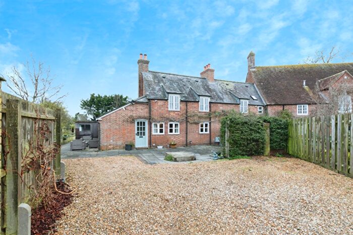 3 Bedroom Cottage For Sale In Longham Farm Close, Longham, Ferndown, BH22