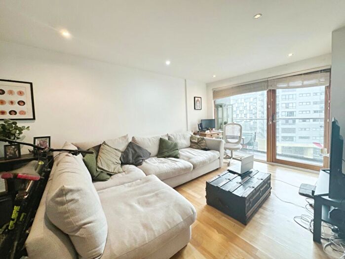 2 Bedroom Apartment To Rent In La Salle, Chadwick Street, Leeds, West Yorkshire, LS10