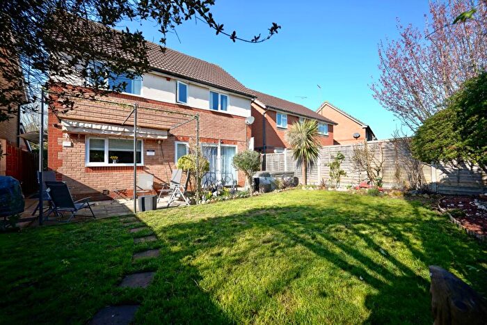 4 Bedroom Detached House For Sale In Burmoor Close, Stukeley Meadows, Huntingdon, PE29