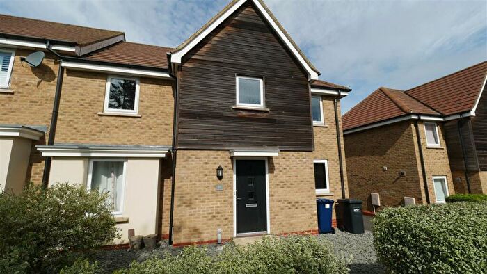 4 Bedroom Semi-Detached House To Rent In High Leys, St Ives, PE27