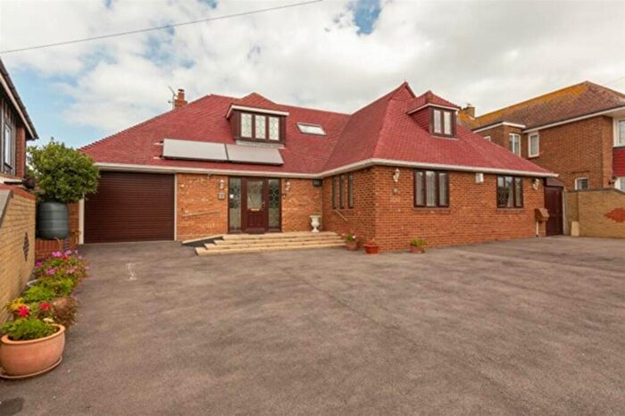 5 Bedroom Detached House To Rent In Tyson Avenue, Margate, CT9