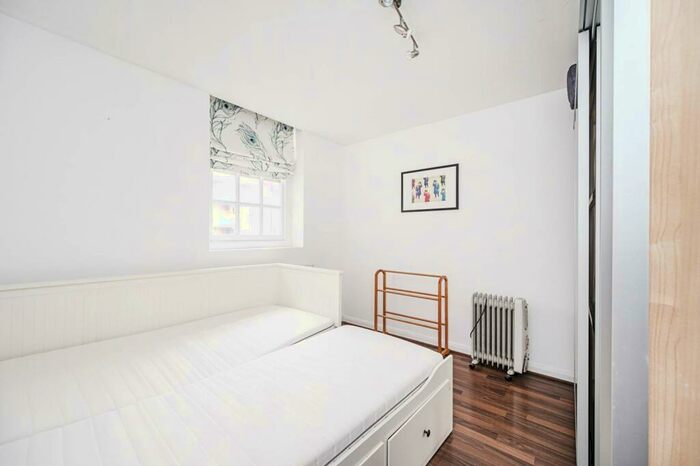 1 Bedroom Flat To Rent In Wentworth Street, Spitalfields, London, E1