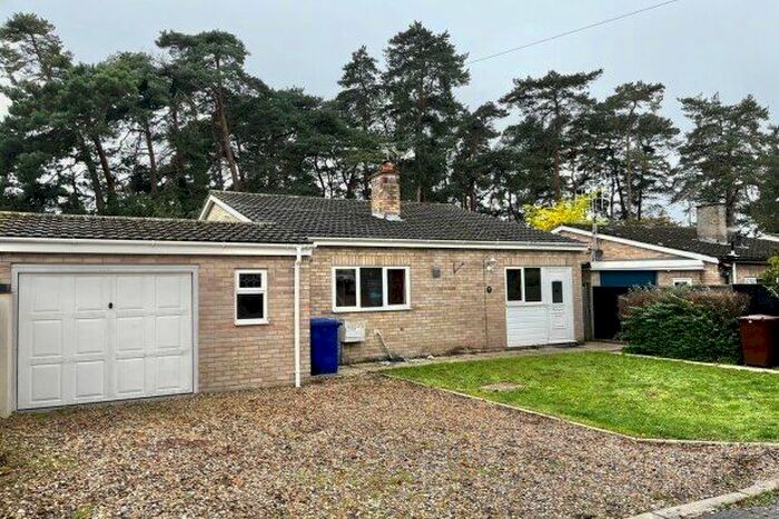 3 Bedroom Bungalow To Rent In Firs Way, Brandon, IP27